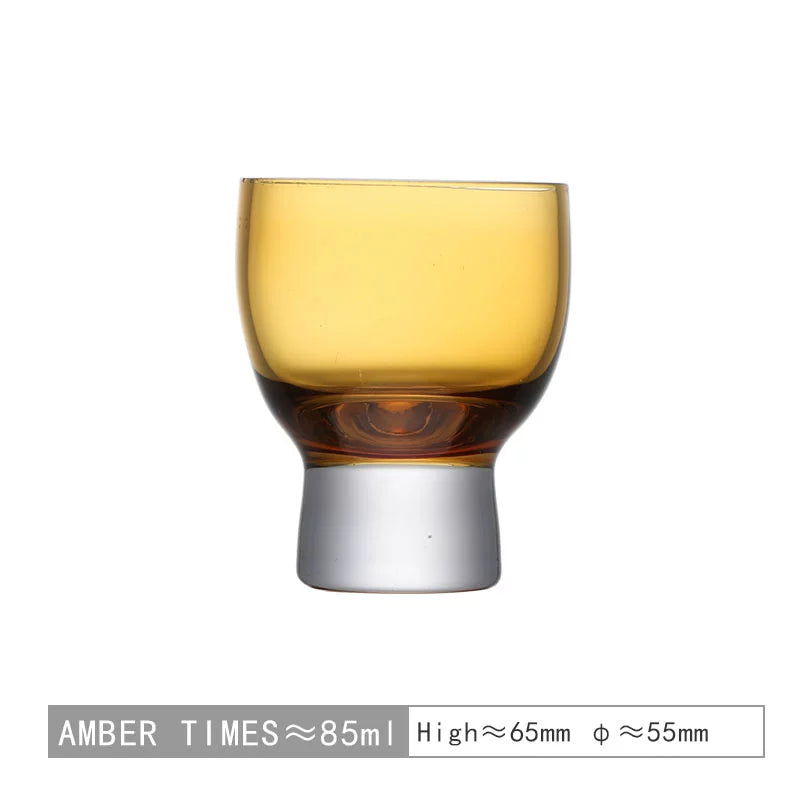 琥珀色の昔/中世の日本製ガラスの酒器、香炉付き香カップ、白ワインカップ、木製の石造りの小さなワインカップ